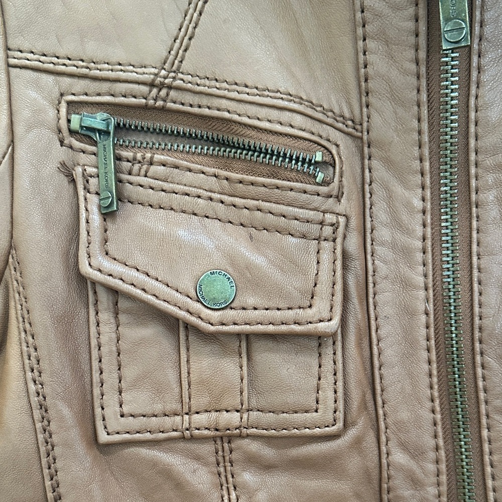 Michael Kors Tan Leather Jacket, Soft and Vintage - Picture 4 of 14